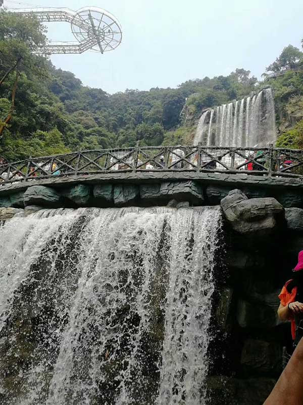 大鐵清遠古龍峽玻璃橋10
