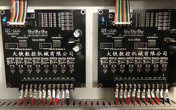 線(xiàn)切割電機控制板